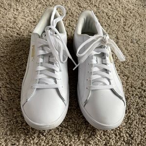 White Puma Low Top Leather Sneakers